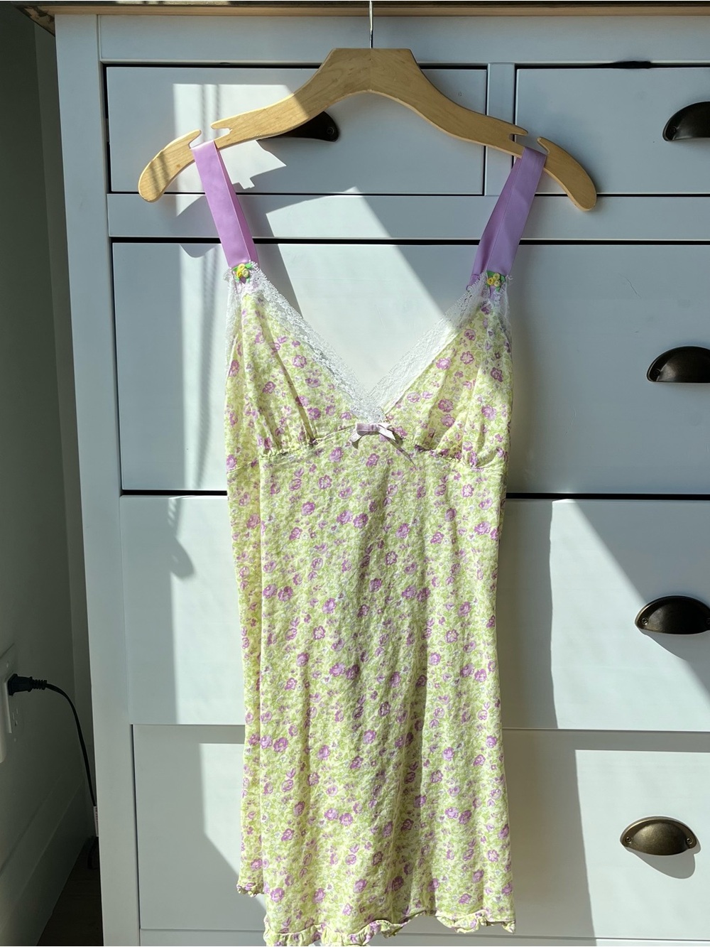 Vintage Betsey Johnson Y2K
Intimates Floral Mini Slip
Dress Size M